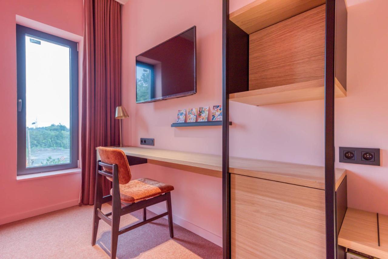 Mah Hotel Saint-Ghislain エクステリア 写真